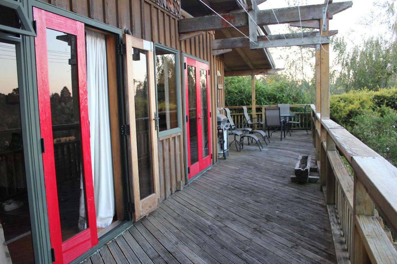 Treetop Hideaway - Holiday home Taupo