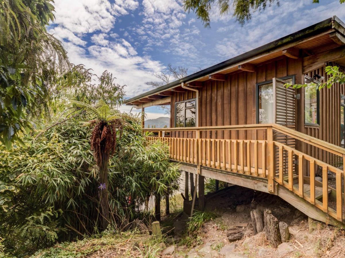 Holiday home Treetop Hideaway - *