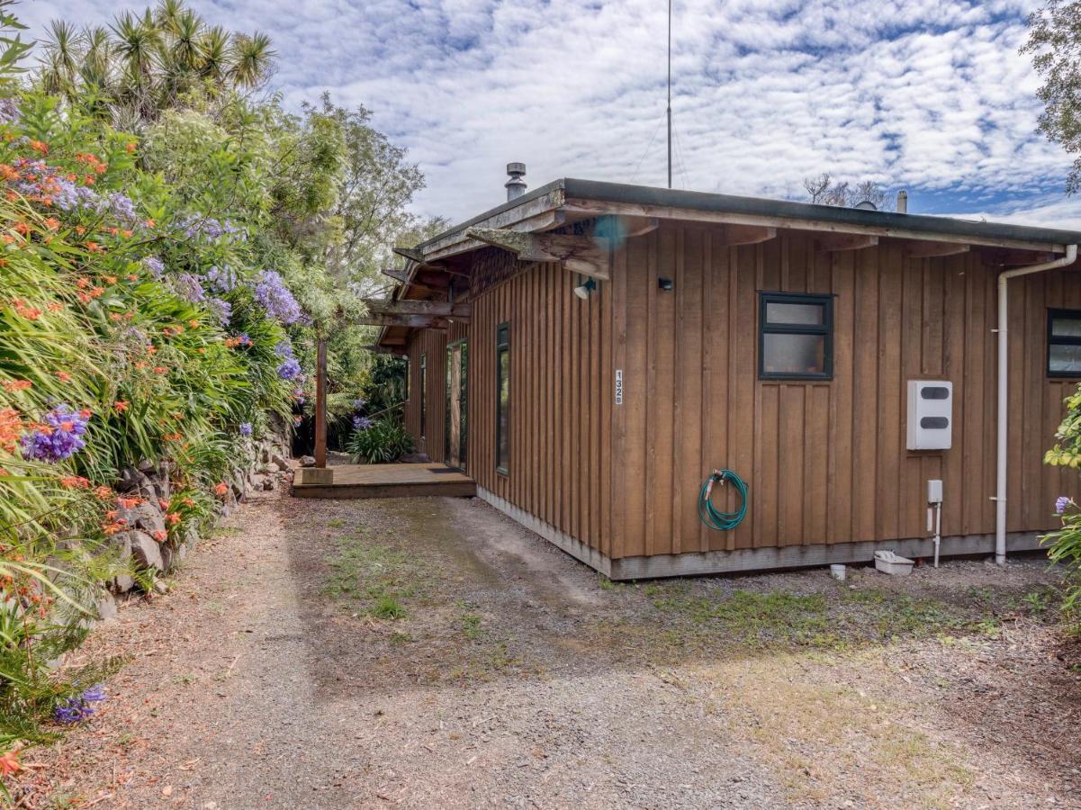 Treetop Hideaway - Holiday home